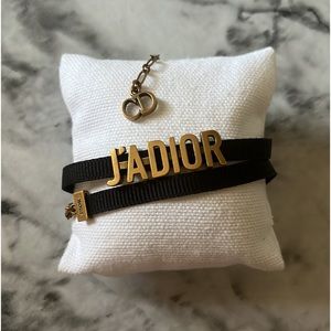 J’adior Choker